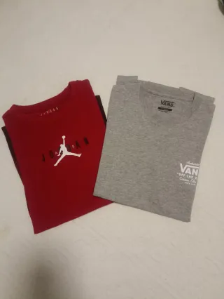 Lote 2 Camisetas Jordan y Vans Niño Talla XS