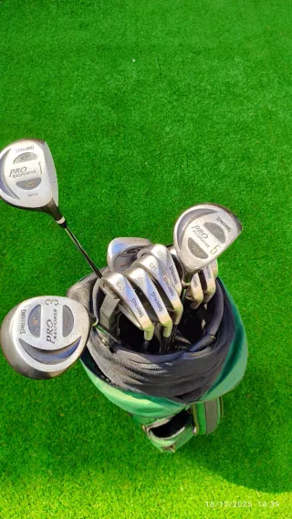 Palos de Golf Spalding
