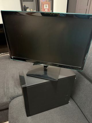 Torre PC i3 7th Gen y pantalla samsung 
