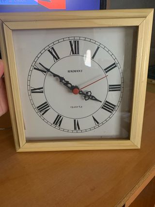 Reloj de pared Radiant Cuadrado