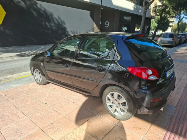 Peugeot 206 2012