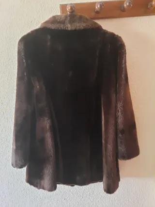 Chaquetón piel muton marrón