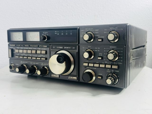 Yaesu FT-726R Tribander Transceptor Amateur