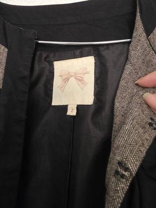 Chaqueta corta con lazo