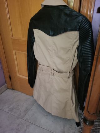 Gabardina Stradivarius Beige y Negra