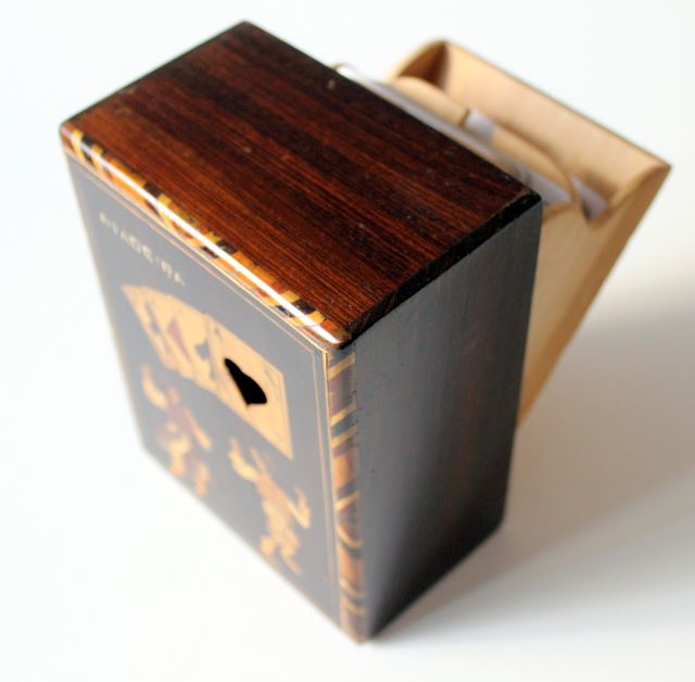 Caja de madera para naipes Madeira