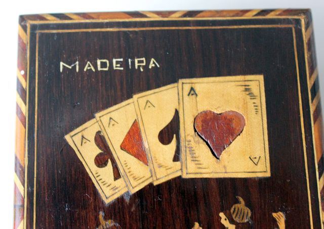 Caja de madera para naipes Madeira