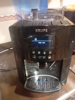Cafetera Krups Automática Negra