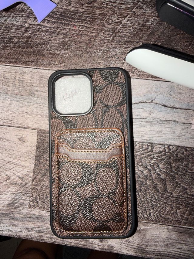 Funda iPhone 14 Pro Max Coach