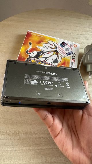 Nintendo 3DS + Juego Pokémon Sol