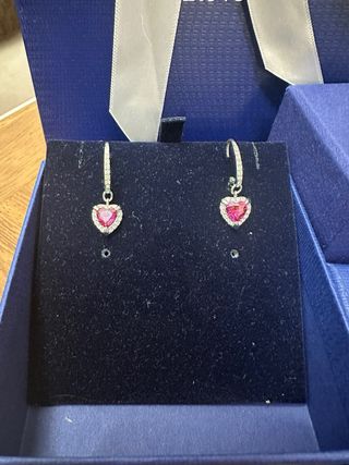 Conjunto Swarovski: Pendientes y Anillo Corazón