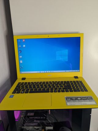 Portátil Acer Aspire Amarillo