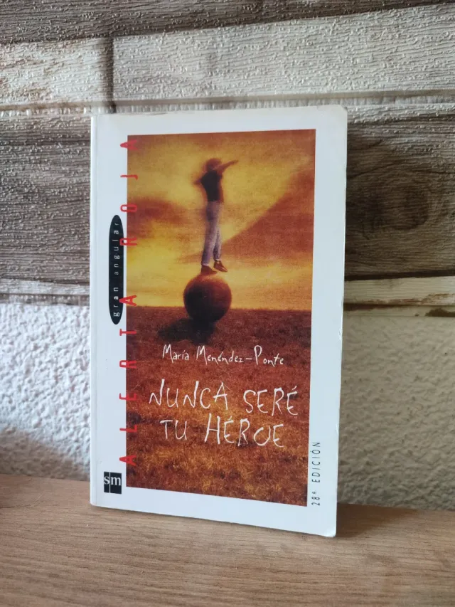 Nunca seré tu héroe (Gran angular: Alerta roja/...