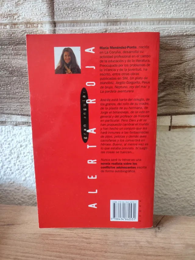 Nunca seré tu héroe (Gran angular: Alerta roja/...