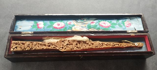 Ventaglio cinese Mil Caras con scatola