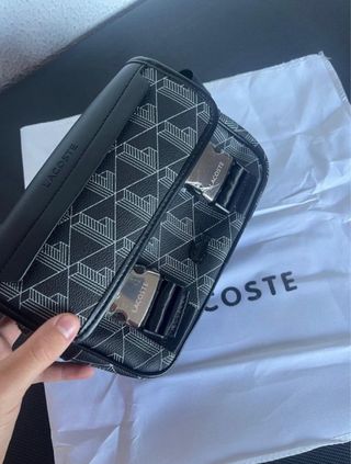 Riñonera Lacoste Negra y Multicolor