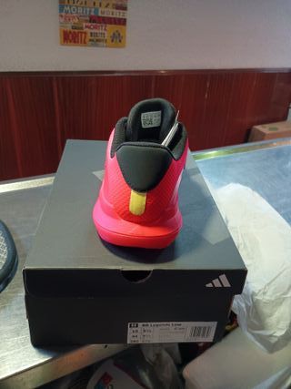 Adidas BB Legends Low Talla 44 Roja