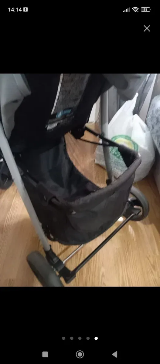 Silla de paseo bebé gris