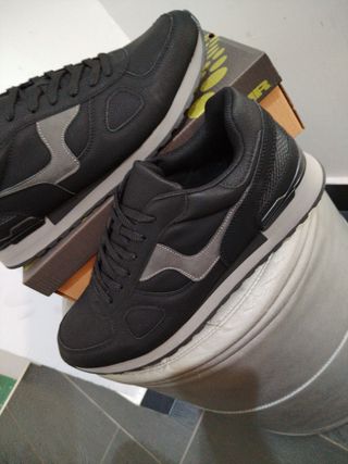Scarpe sportive uomo N.47