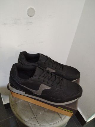Scarpe sportive uomo N.47
