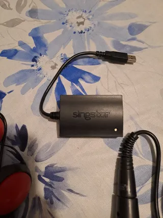 Mandos Buzz + Micrófonos Singstar