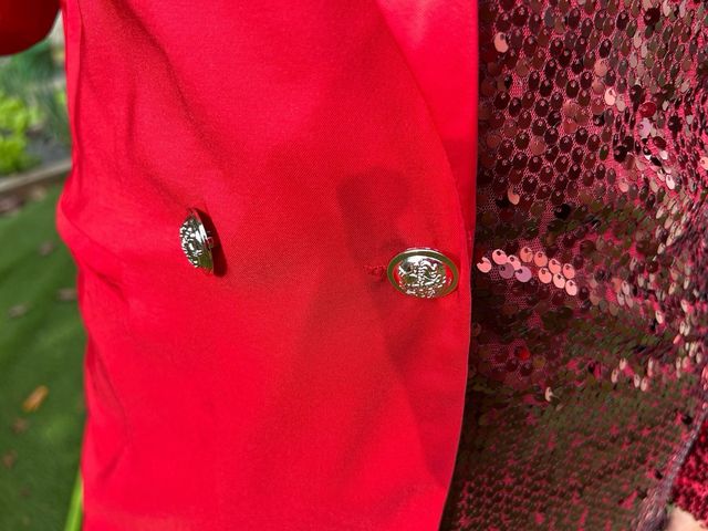 Blazer bicolor lentejuelas y rojo