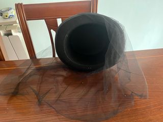 Lote disfraces pirata; bruja y sombrero viuda