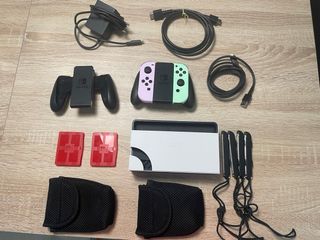 Nintendo Switch OLED Blanca y Negra