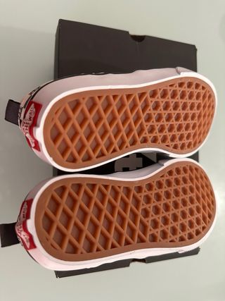 Zapatos Vans Niño Beige/Negro Talla 
27.5