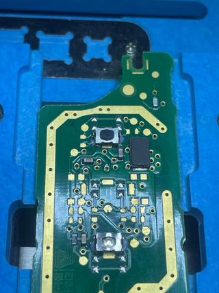 se repara placas y todo tipo de aparatos electroni