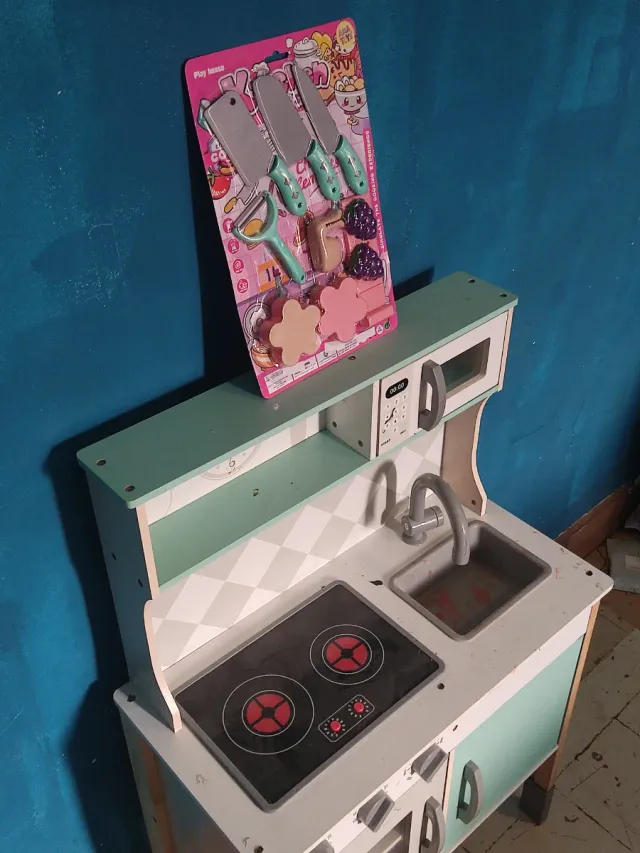 Cocina de juguete con accesorios