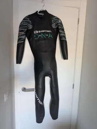 Neopreno Aquaman DNA Triatlón