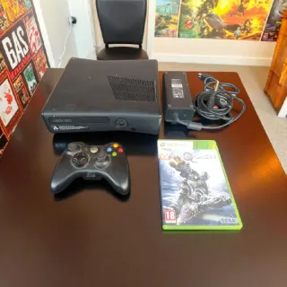 Xbox 360 + Gioco Vanquish + Controller