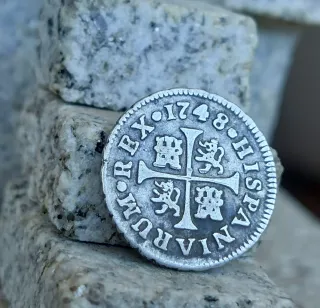 Moneda Medio Real Plata 1748 Fernando VII numismat