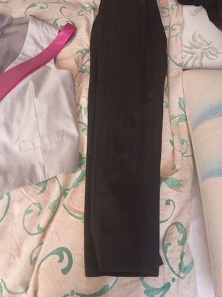 Abito da sposo tg 52 completo gilet e cravatta