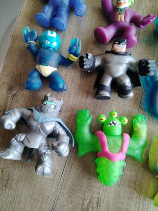 Lote Figuras de acción flexibles Goo jit zu