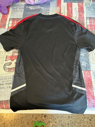 Camiseta Manchester United Adidas Negra Roja