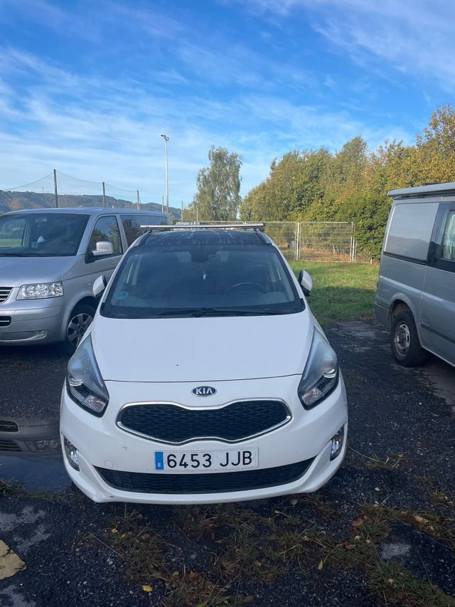 KIA Carens 2015