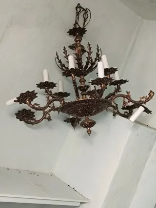 Lámpara de techo antigua