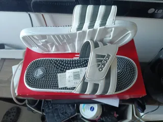 Chanclas Adidas Adissage TALLA 51 Gris Blanco