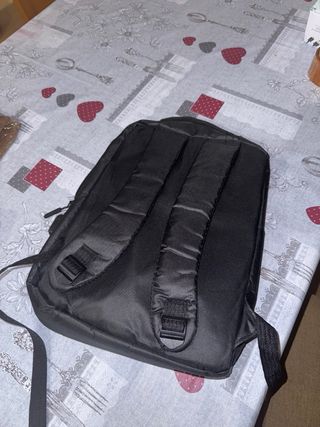 Mochila negra