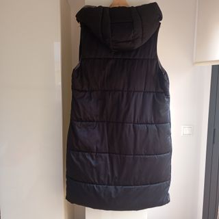Chaleco plumífero largo reversible Zara negro gris