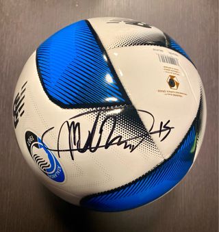 Pallone da calcio originale Atalanta autografato