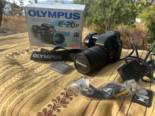 Cámara Olympus E-20P Digital SLR