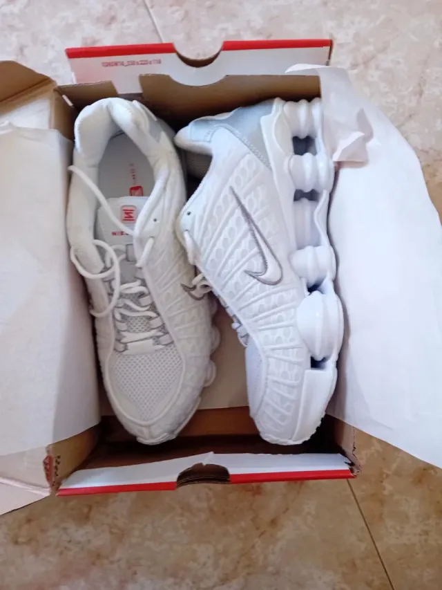 Nike Shox TL Plata y Blanco