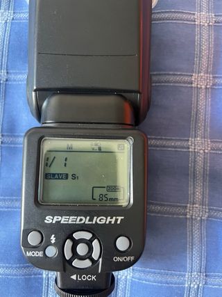 Flash Speedlite Neewer NW620 per Canon