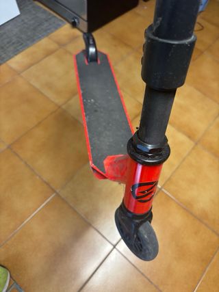 Monopattino Oxelo Rosso e Nero