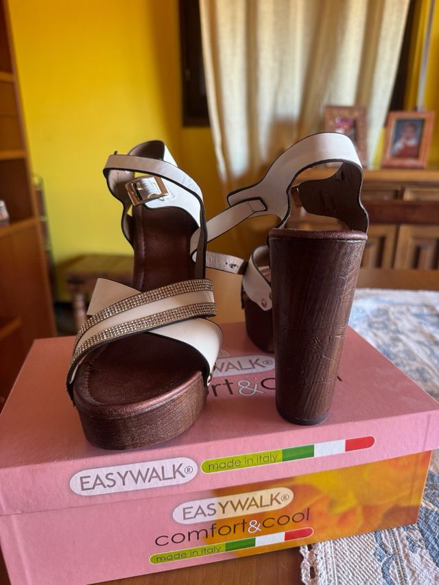 Scarpe eleganti con tacco in legno n37