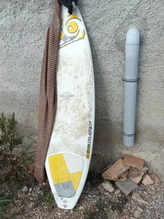 Tabla de surf shortboard 6'7 le faltan la quillas 
