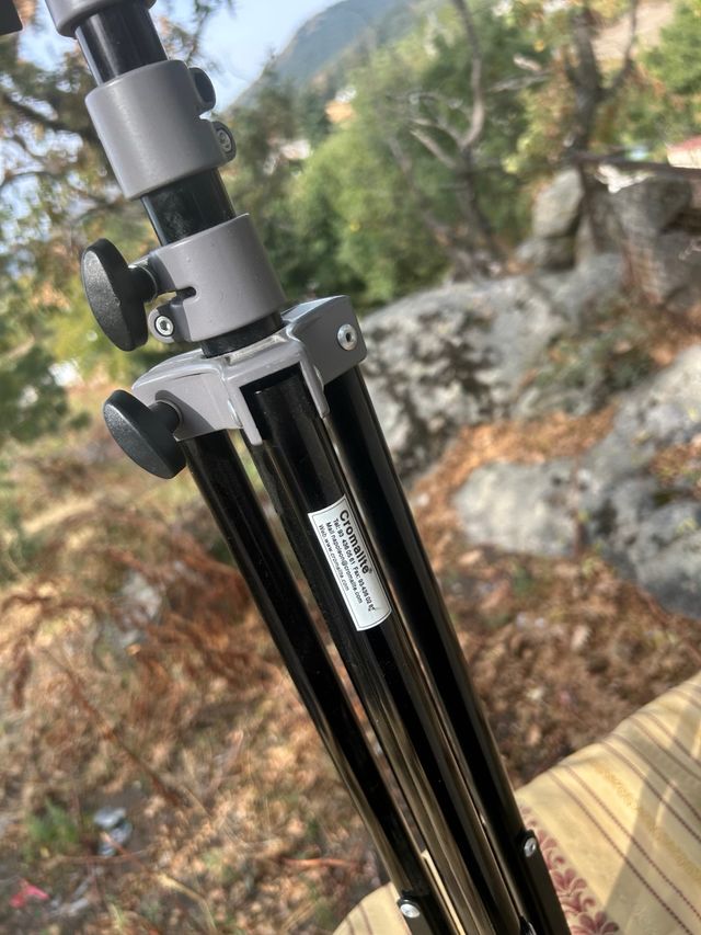 2 Trípodes Cromalite